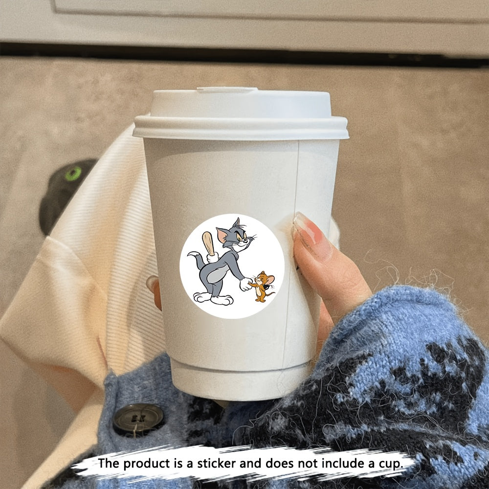 [Officially Licensed] 1 roll of 500 classic Tom and Jerry themed stickers and labels. Cartoon stickers suitable for packaging seals, water bottles, party and wedding birthday decorations, parcels, stationery, envelopes and cards, gift wrapping, creative d